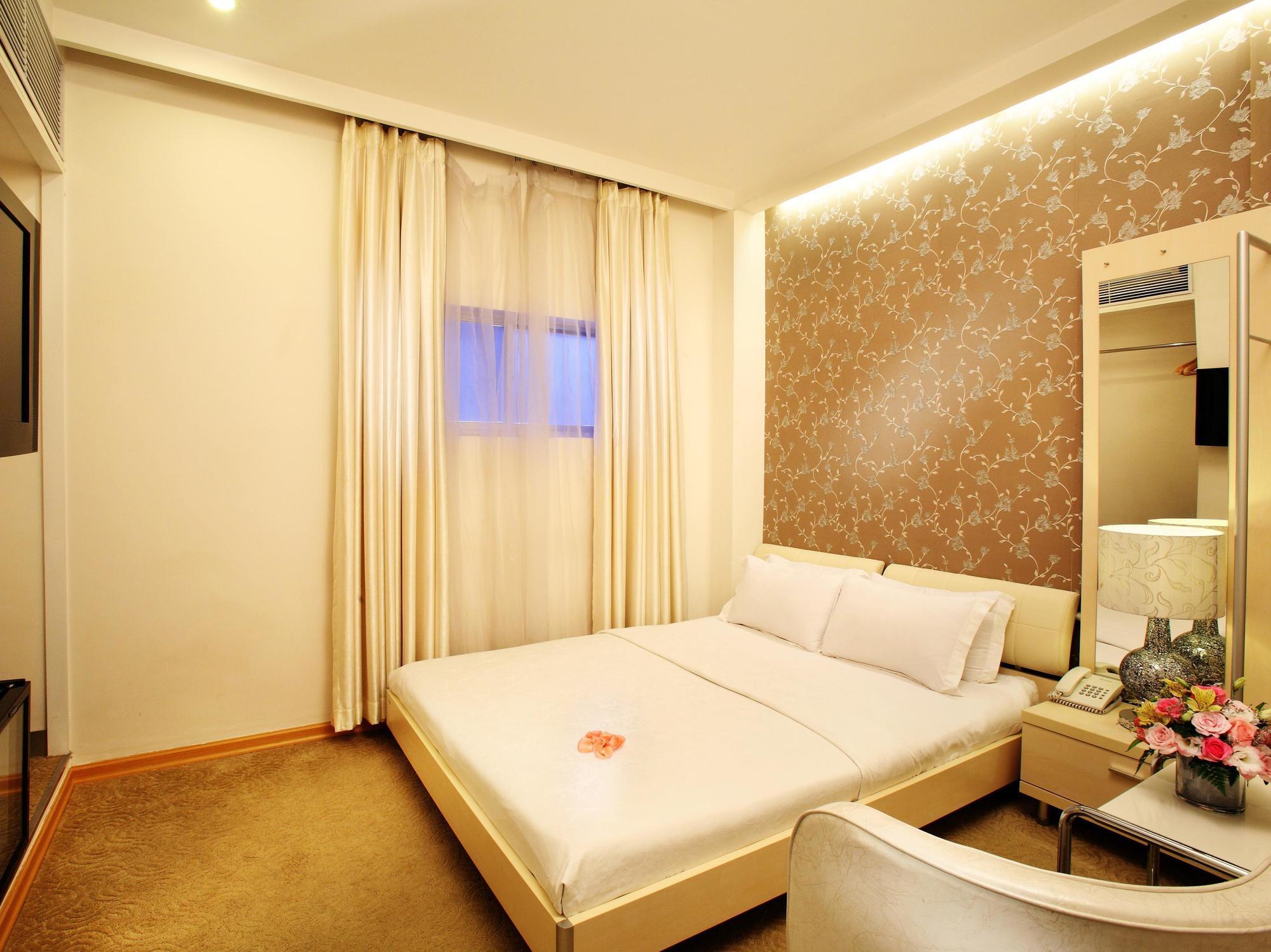 Golden Star Hotel Ho Chi Minh City Room photo